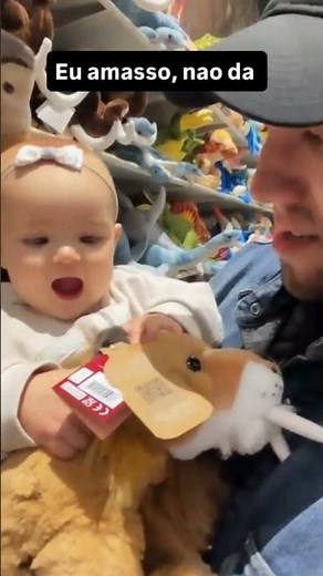 MIA GOES CRAZY FOR STUFFED ANIMALS #lucasbley #daughter #stuffedanimals