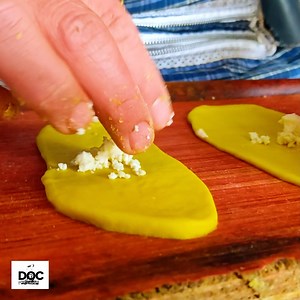 Empanadas de viento en una fiesta gran tradición | Doctv Ecuador