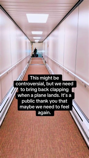Let’s bring back airplane clapping #clapping #airplane #landing #travel