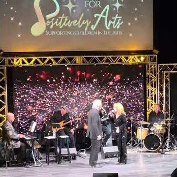 Bill Medley singing song from dirty dancing 2/25/26