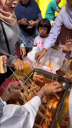 ANTRI JAJAN DEPAN SD SEBLAK PEDAS & ACI CR TEH LOLY #trending #trendingshorts #shorts #viral