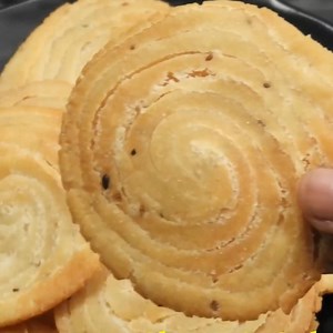 28K views · 309 reactions | Crispy Wheat Flour Easy Mathri | Diwali Snacks | Seema's Smart Kitchen Store For 2 Months | Healthy Tea Time Recipe #snacks #Diwali #teatime #seemassmartkitchen #Festival | Seema's Smart Kitchen | Facebook