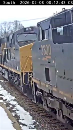 CSX P&LE trails on autorack train