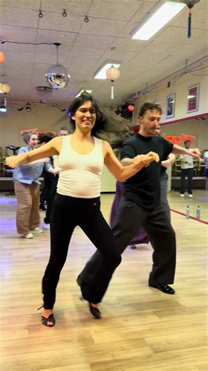 Intermediate Cuban Salsa Class #salsatechnique #cubansalsa #dancer #learningsalsa #latinmusic