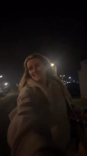 Come with us for a wee over night at @hampton_hotel_edinburgh before we head to @disneylandparis for the day!!!! 🥹🥹🥹 | MummaDiaries