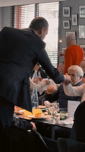 Graig Monetti on Instagram: "Vendredi avait lieu le déjeuner annuel des présidents des clos de boules. Ici, jouer aux boules est bien plus qu’un sport : c’est une mémoire vivante. Les clos de boules sont des lieux où l’on se retrouve, où l’on transmet, où l’on rit, débat et refait le monde à l’ombre des arbres. Des espaces de fraternité authentique, où les générations se croisent et où bat le cœur de nos quartiers. À travers vous, présidents, bénévoles et boulistes passionnés, c’est tout un art 