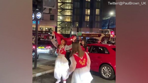 Hundreds of Albanians blare horns and bring London to a standstill
