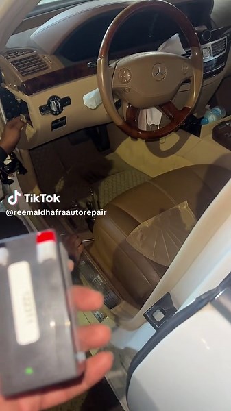 Mercedes S550 Axillary Battery Replacement Guide