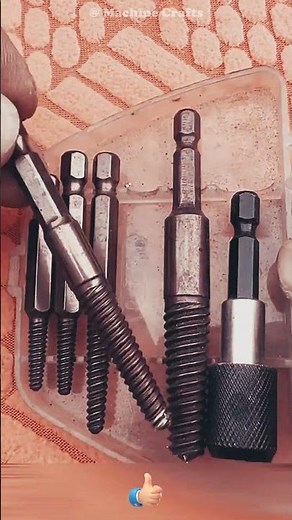 Practical tutorial on methods for removing stripped screws 🛠️🔩🪛