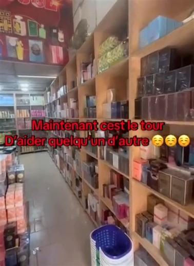 bonsoir mes dames et messieurs,aujourd'hui je me sens obliger de faire cet vidéo vus tout se que je vois sur les réseaux, ne faites pas confiance a tout se que vous voyez sur les réseaux, si vous avez la possibilité de vous rendre sur place pour voir de vos propres yeux ,sa vous évitez la possibilité d'être arnaquer et de perdre votre budget de départ qui peu vous faire grandir , merci d'être vigilant et surtout faire attention au produits de mauvaise qualité,on na dit qualité a bon prix et pas 