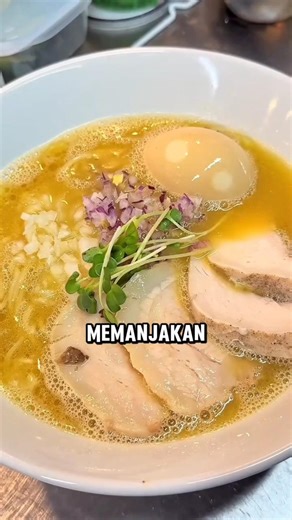 Bukan sekedar mie rebus! Begini cara bikin ramen shoyu yang sempurna