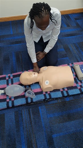 KenyanNurse Consultants LTD BLS Training in Nairobi, where nurses mastered hands-on chest compressions and real-life emergency response techniques. Under the guidance of Ms Florence, an AHA-Certified Instructor, nurses were empowered with globally recognised life-saving skills, strengthening their foundation for the USRN journey and global healthcare readiness. 📍 Register for upcoming trainings: https://forms.gle/4gXh8K1GWaGXJNso8 📞 For Clarifications: Nairobi Office HQ1: 254 715 136 713 Eldor