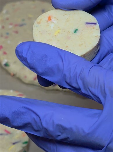 Is your answer yes or no? And what is your reasoning? I soften the edges before I put the sticks on. This part isn't my favorite but I think it makes a nicer looking result! #cakepops #customcakepops #cakepopsoftiktok #cakepoptutorial #fyp