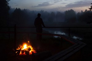 Come Accendere un Fuoco in natura: La Guida Completa - Missione Avventura