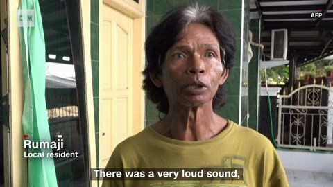 Dramatic video shows fire at Indonesia oil refinery