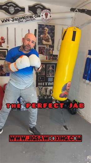 A PERFECT JAB! THE most IMPORTANT punch in BOXING! #boxing #beginnerboxing #learntobox #training