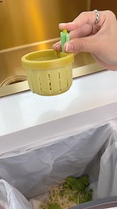 🧼 Keep your kitchen tidy and your veggies fresh! Our Multifunctional Sink Draining Basket makes washing and draining a breeze. 🥕💦 Say goodbye to soggy messes and hello to convenience.🔍 Click the https://temu.to/m/evm85rxmeeh or search dmr3885 on Temu for this amazing product. #Temu #TemuFinds | Temu Europe