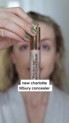 Testing the New Charlotte Tilbury Radiant Concealer | Dark Circle Review