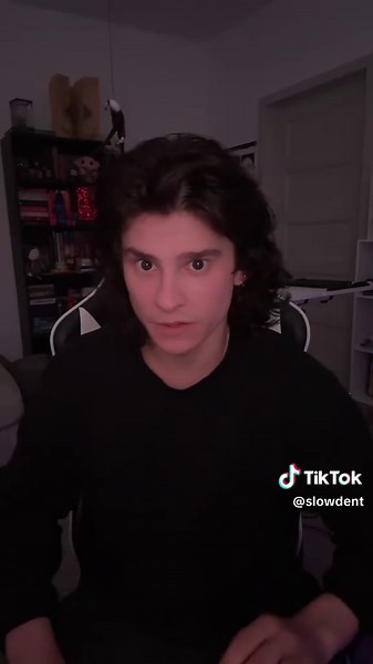 Extracting the pigment from a flower #biology #chemistry #experiment #interesting #fyp