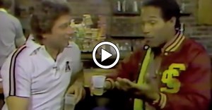 Joe Namath & O.J. Simpson Coached a Beer-Chugging Competition