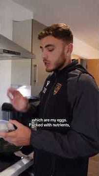 Pro Footballers Pre Training Breakfast - Food, Hydration & Supplements 🚀 #football