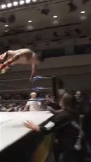 GENIUS FLIES! GHC National Championship: Alpha Wolf (c) vs Naomichi Marufuji #shorts