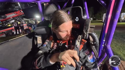 Speed Week Night 3 – Kingaroy Speedway 🏁 First time ever racing Kingaroy and what a night. Super flat and very different to what I’m used to, but I learnt so much throughout the night, especially with my throttle control. We had solid heat races and carried that momentum straight into the A-Main. Ended up running the bottom and putting together a really strong race overall. Every lap was a learning curve and I’m stoked with how the night turned out. Qualified P13 Heat 1 P8-P6 Heat 2 P8- P6 A- M