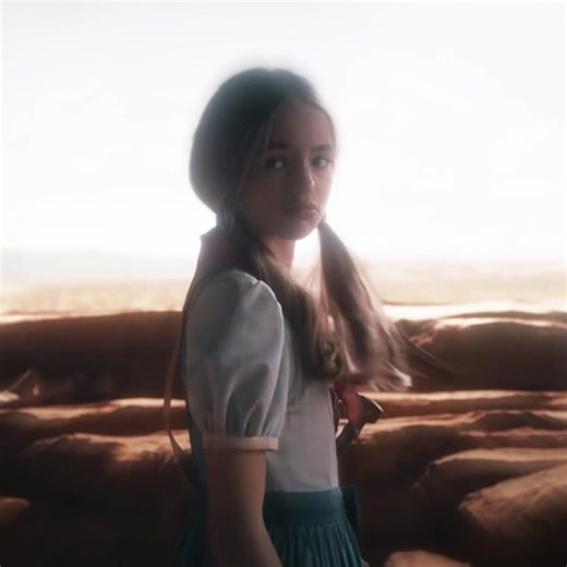 Oh the heartbreak holly..// #strangerthingsedit #netflixseries #hollywheeler #fypシ゚viral #hollywheeleredit