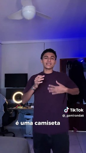 Camisetas Lisas: Onde Comprar e Estilo Masculino