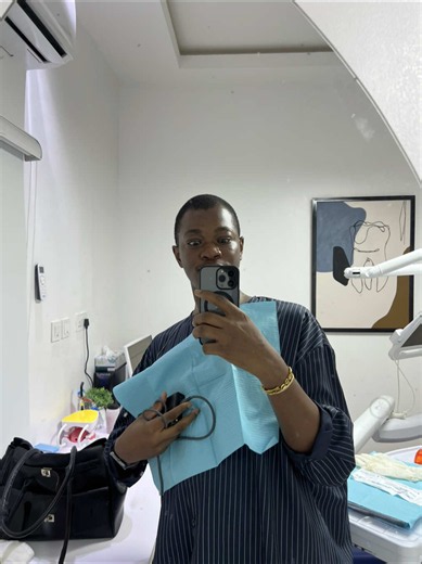 Apparently avoiding the dentist doesn’t make your problems disappear… who would’ve thought? 🫠😂 Also, braces or no braces?? I need the braces gang on this now!🤔🥵 P.S. Use my referral code PAULMIDE01 to get 15% OFF any procedure at @Toothmine Dental Clinic 🦷✨