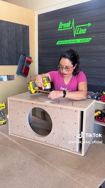 Cajón de DB Drive 12” para un Sonido Potente