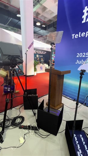 Heroview Motorized Stage Teleprompter, 19 inch, ultra clear 1000nits and 1600nits, SDI/HDMI loop through, tampered glass.#teleprompter #motorizedteleprompter #speechteleprompter #stageteleprompter #Videoproduction