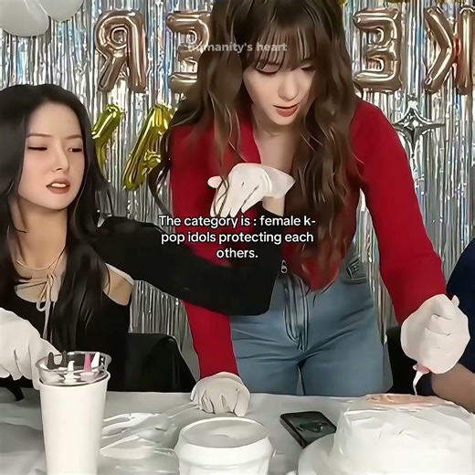 The Second Idol Is Really Cool 🤣👏#respect #emotional #kpop #idol #actor #aura #kindness