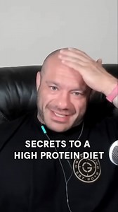 Dr. Mike Israetel breaks it down and keeps it real… Hitting your protein goal doesn’t have to feel overwhelming. A good rule of thumb is 1g of protein per pound of your target body weight—but remember, that number is personal. Your target should be realistic and based on your health goals, not an arbitrary number. Here’s an example of a typical day of protein for someone aiming for ~130g of protein per day: 🍳 Breakfast: Omelette with 3 eggs 3 egg whites 🥗 Lunch: 4.5 oz cooked chicken breast = 