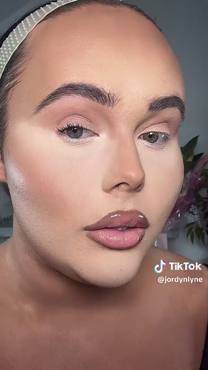 Revolution 5D Whip Lift Mascara | Makeup Tutorial