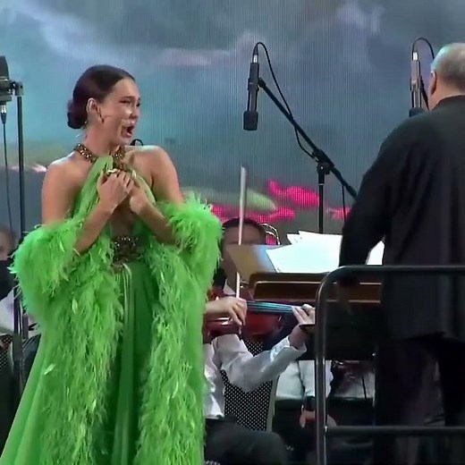 Aida Garifullina "Fly away on the wings of the wind" - Song of the Polovtsian girls