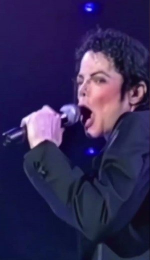 Michael Jackson - Don't Stop Till You Get Enough (Live In Auckland 1996) - #michaeljackson