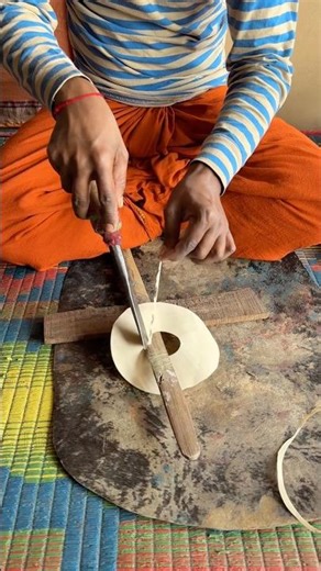 A beautiful way to remove thread from leather