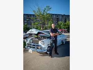 Cruisin' Park Ridge Kicks Off Summer!