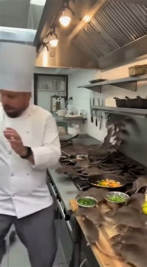 Rats Launch Full-Scale Attack on the Chef’s Kitchen 😂🐭 – The AI Mix #shorts #fun
