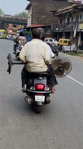 Ceiling fan is Problem 😱🤔 #ceilingfan #ceilingfanrepair ##asmr