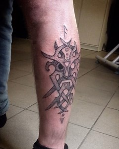 My super awesome customer decided to let me do whatever tattoo I wanted, so I made him a big Odin mask 👹😍 thanks Preben, it was so much fun ! . . . #odin #odinmask #vikings #vikingmask #legtattoo #icelandic #iceland #odintattoo #odinn #sleevetattoo #handpoke #handpoked #dotworktattoo #dotworkers #black #blackworktattoo #vikingtattoos #valhalla #valhallatattoo #nordic #nordicstyle #nordictattoo #nordicart #nordicartist #reykjavikiceland #travel | Ellefolk mythology tattoo