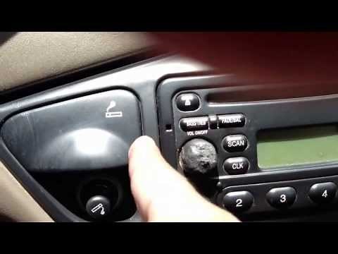 How to remove stereo from ford focus 2000