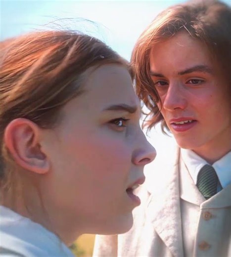 "Cute Reaction" | Millie Bobby Brown | Enola Holmes | Headlights- Alok, Alan Walker | WICK AE