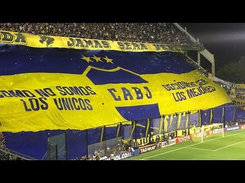 Recibimiento . La 12 baja telón - Boca vs Junior Lib18