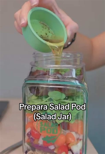 🥗 Salad on the go! Mix your salad easily with the pod - just shake it, and dig in! #jtysg #prepara #preparasaladpod #saladjar #salad #saladpod #saladjarhack #saladjarmealprep #mealprep #saladlunchbox #packedlunch #packedlunchideas