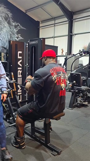 25K views · 1K reactions | 女 #samsondauda #mrolympia #MrOlympia2025 #openbodybuilding #bodybuilding | Samson Dauda | Facebook