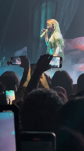 didnt even realize her top fell off until i watched this video but look how cute she is oh my god #portalsmelaniemartinez #portalstour #melaniemartinez