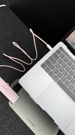 Using a laptop stand? Short hubs just hang and pull 😣 LENTION’s 3.3FT long cable stays flat on your desk—no dangling, no stress 🙌 Clean setup. Stable connection.🔌 👉Upgrade your desk now: https://bit.ly/3IRuaEH 🔥 𝐎𝐫𝐝𝐞𝐫 𝐧𝐨𝐰 & 𝐞𝐧𝐣𝐨𝐲 𝐚𝐧 𝐞𝐱𝐭𝐫𝐚 𝟏𝟎% 𝐎𝐅𝐅 𝐚𝐭 𝐜𝐡𝐞𝐜𝐤𝐨𝐮𝐭! #Lention #Hub #USBCHub #usbc #adapter #multiportadapter #workfromhome #desksetup #techaccessories #TechGadgets #officesetup | Lention