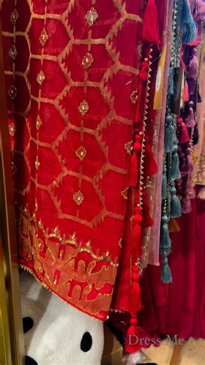 20K views · 243 reactions | 퐆퐨퐫퐠퐞퐨퐮퐬 퐃퐞퐬퐢퐠퐧퐞퐫 퐁퐫퐢퐝퐚퐥 퐣퐚퐦퐝퐚퐧퐢퐬 퐚퐫퐞 퐚퐭 퐨퐮퐫 퐬퐭퐨퐫퐞 퐧퐨퐰  | Dress Me | Facebook